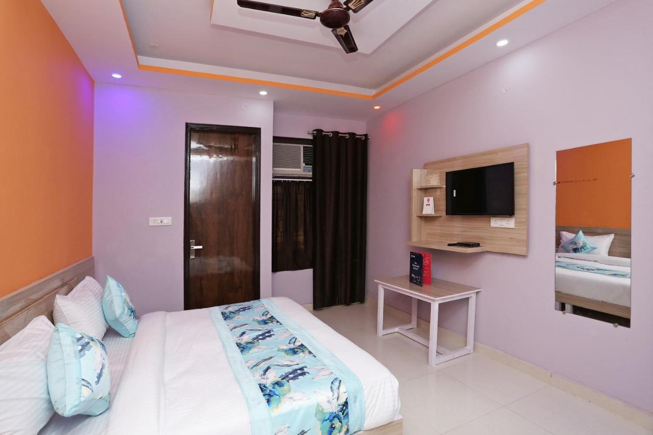 Oyo Rose Residency Near Dwarka Sector 9 Metro Station Hotel New Delhi Exterior photo